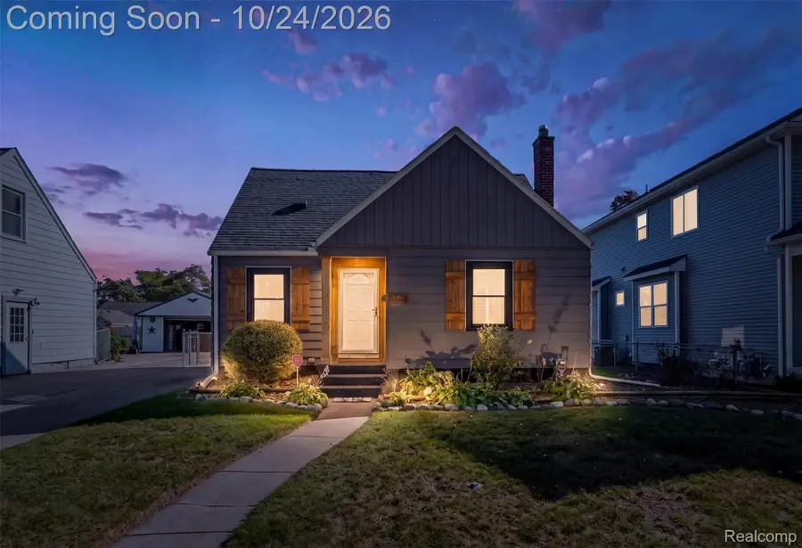 3494 Cummings AVE, Berkley, MI 48072 - #2