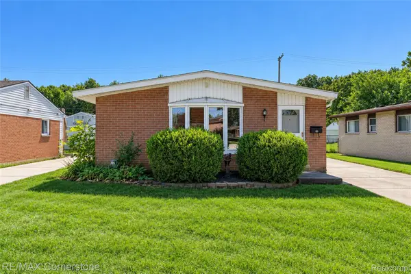 34047 Birchwood ST, Westland, MI 48186