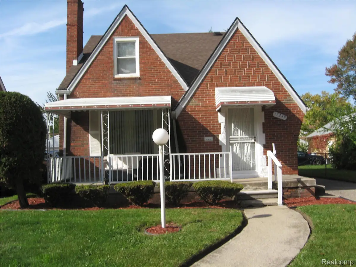 17249 Sunderland RD, Detroit, MI 48219 - #1