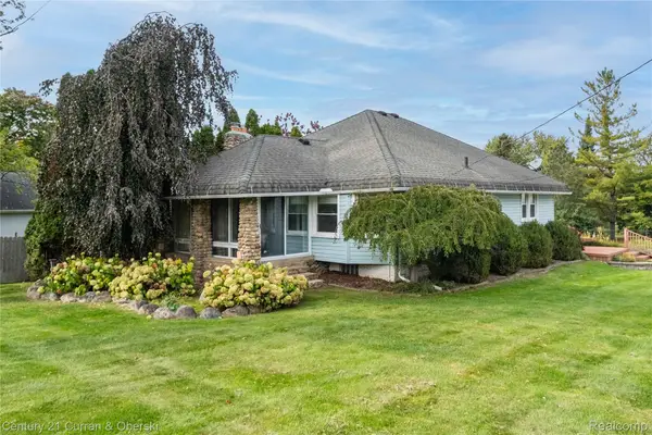 238 Alberta ST, AuburnHills, MI 48326
