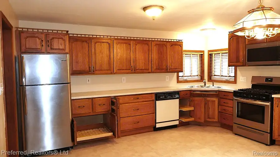 531 Franklin ST, Freeland, MI 48623 - #2