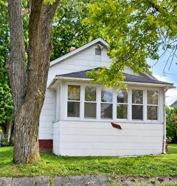 943 Stocker AVE, Flint, MI 48503