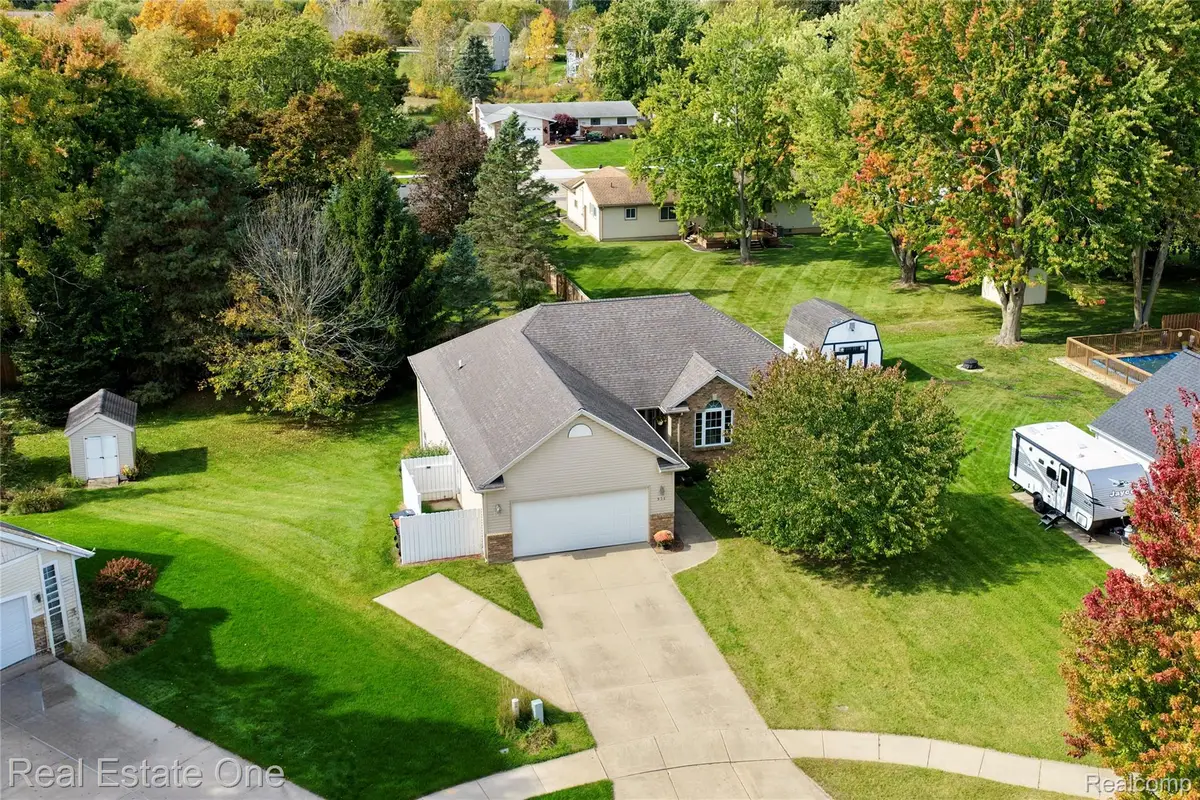 931 Sunset Hills AVE NW, Walker, MI 49534 - #1