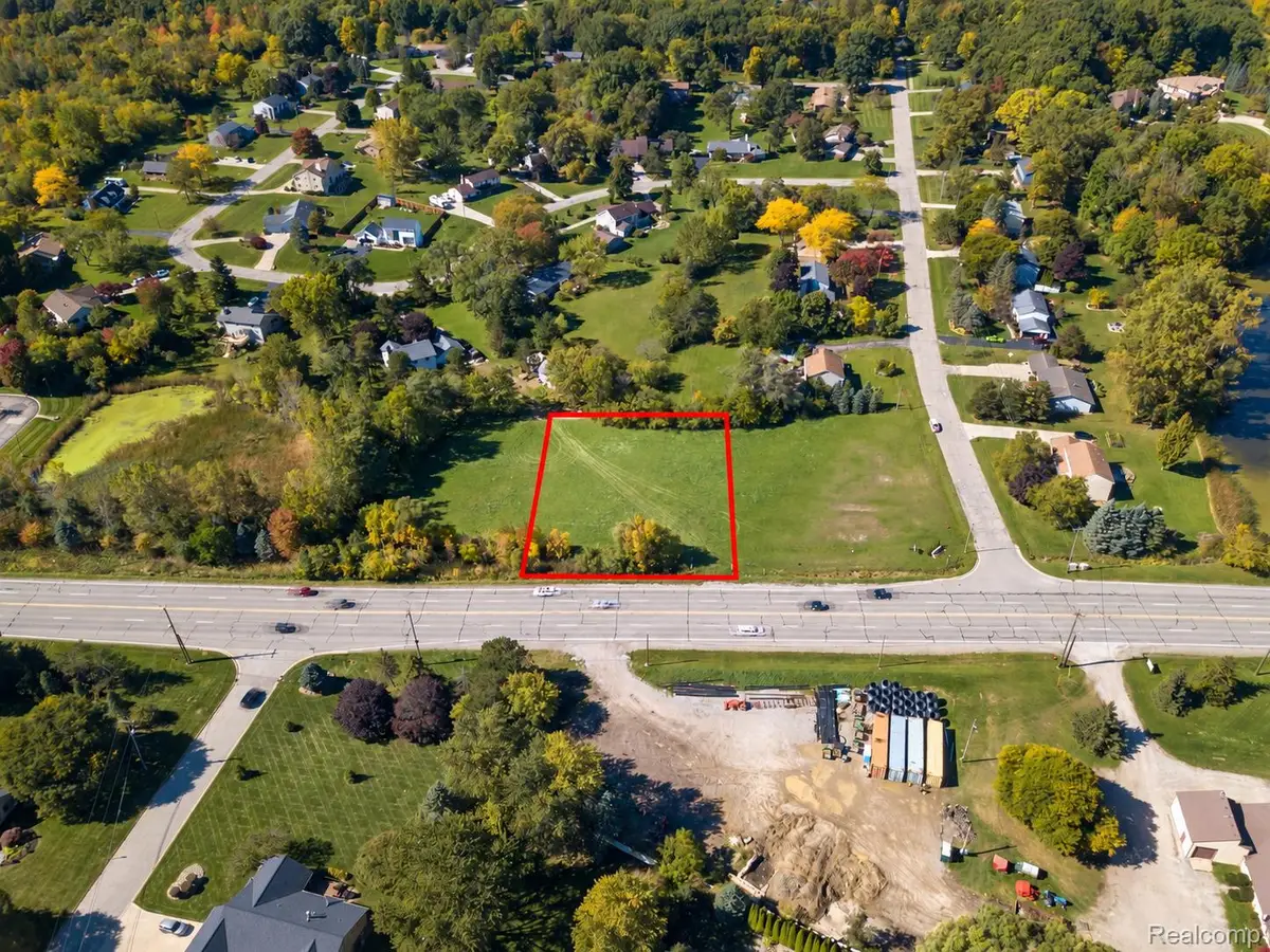 02 S Saginaw ST, Grand Blanc, MI 48439 - #1