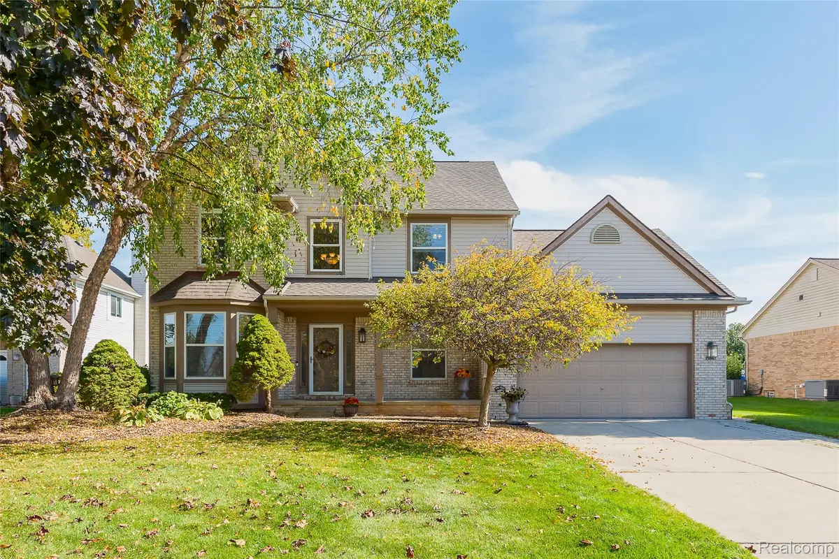 25862 Carriage LN, Lyon, MI 48178 - #1