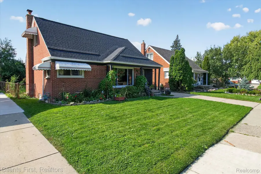 9012 Roosevelt ST, Taylor, MI 48180 - #2