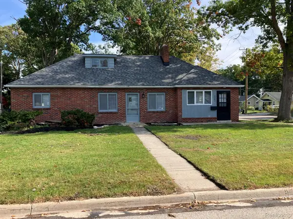 3302 Stone ST, PortHuron, MI 48060