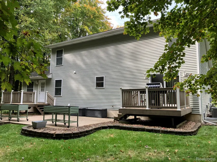 2752 E Lake DR, Kimball, MI 48074 - #3