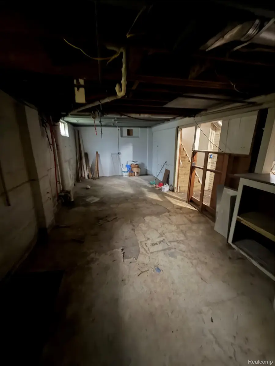 1122 Mann AVE, Flint, MI 48503 - #2