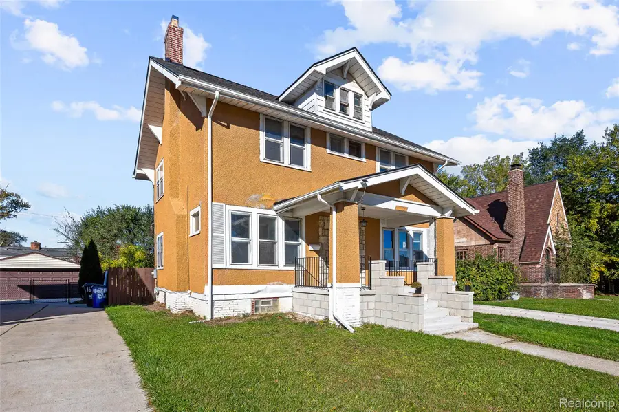 16725 Blackstone ST, Detroit, MI 48219 - #2