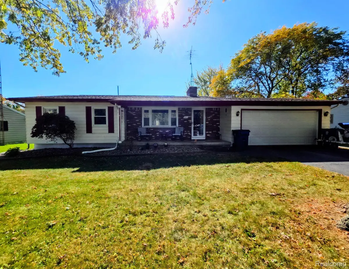 7215 Calkins RD, Clayton, MI 48532 - #1