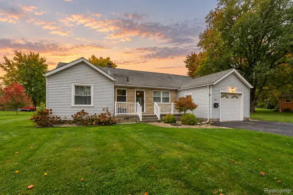 665 Maple DR, Dundee, MI 48131