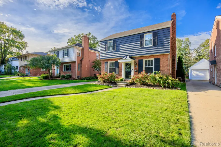 269 Ridgemont RD, Grosse Pointe Farms, MI 48236 - #2