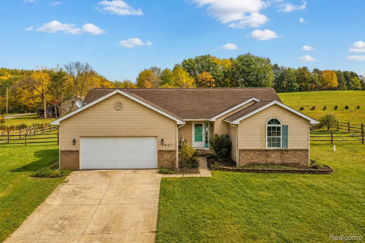 3427 Leeomi DR, Britton, MI 49229 - #1