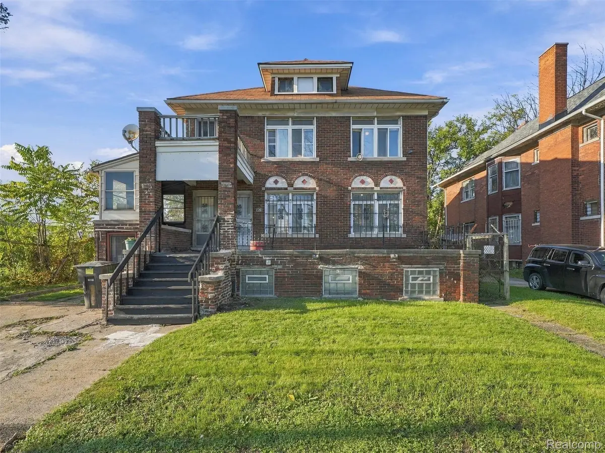 158-160 W Arizona ST, Detroit, MI 48203 - #1
