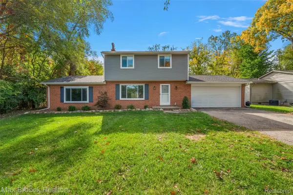 3008 Crumb RD, CommerceTwp, MI 48390