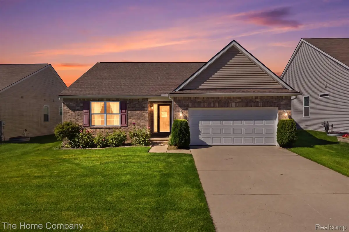 7318 Meridian DR, Ypsilanti, MI 48197 - #1