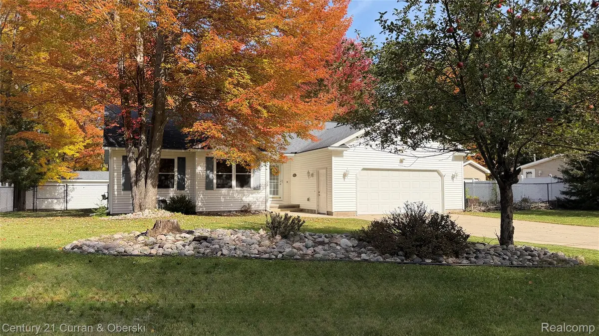 201 Meadow LN, Prudenville, MI 48651 - #1