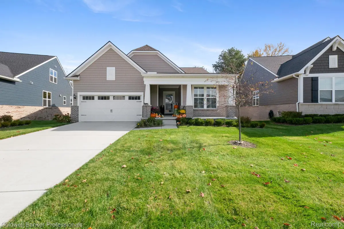 30074 Turtle Creek CIR, New Hudson, MI 48165 - #1