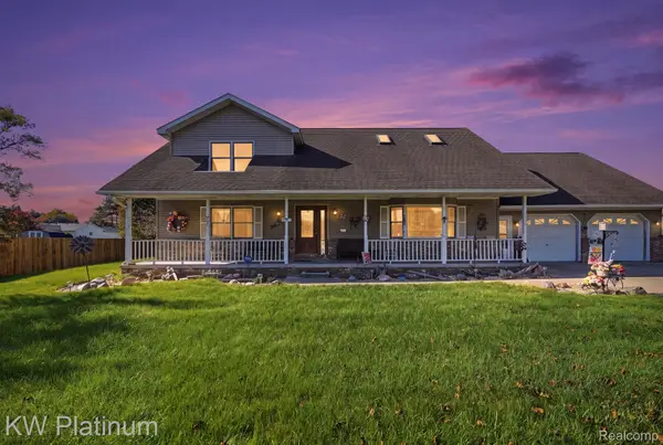 3219 Stonybrook LN, PortHuron, MI 48060
