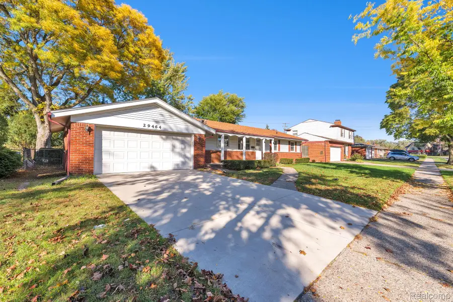 29464 Linda ST, Livonia, MI 48154 - #2