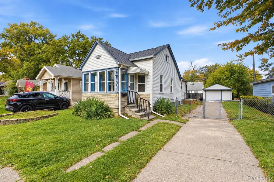 398 W Goulson AVE, Hazel Park, MI 48030 - #2