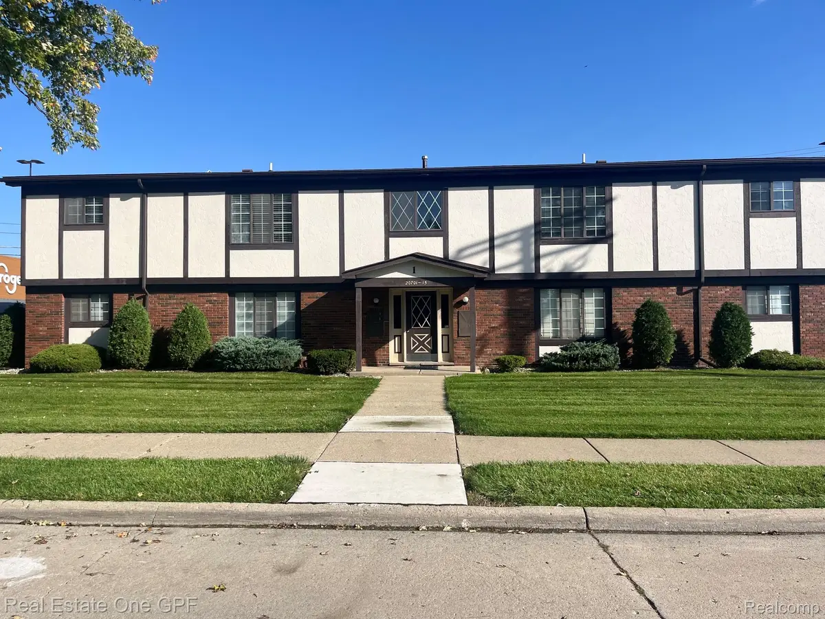 20707 Edgewood ST, Saint Clair Shores, MI 48080 - #1