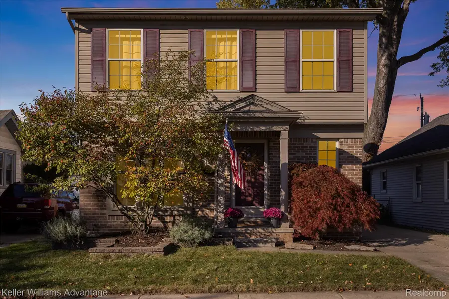 104 W Tacoma ST, Clawson, MI 48017 - #2