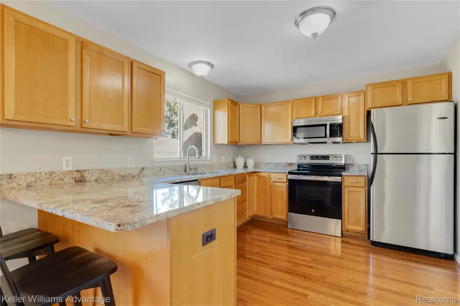 104 W Tacoma ST, Clawson, MI 48017 - #3