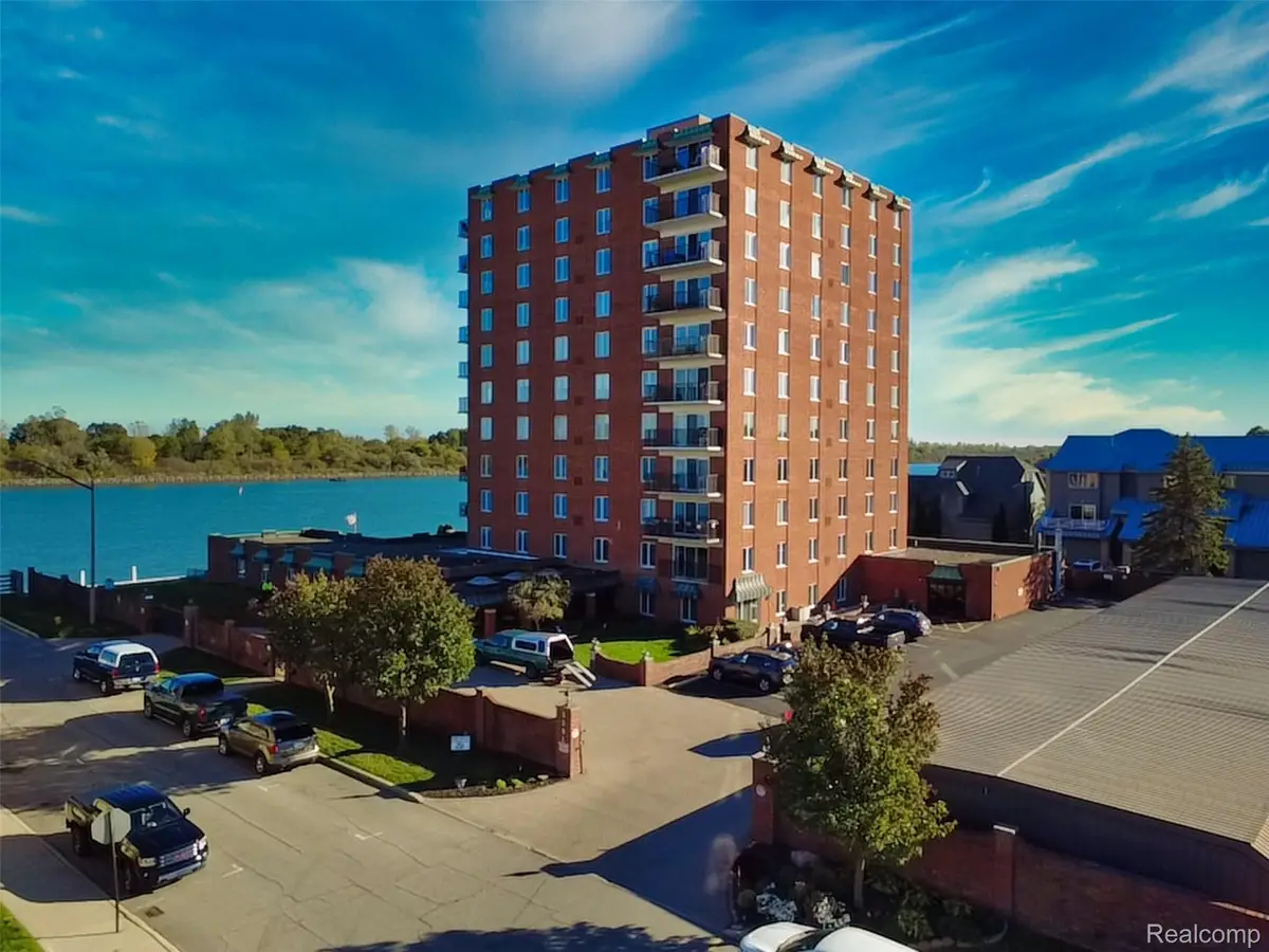 3301 Biddle AVE  # 2D, Wyandotte, MI 48192 - #1