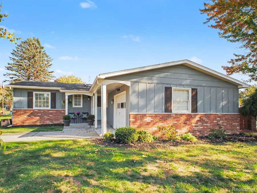 5360 Rose LN, Flint, MI 48506 - #2
