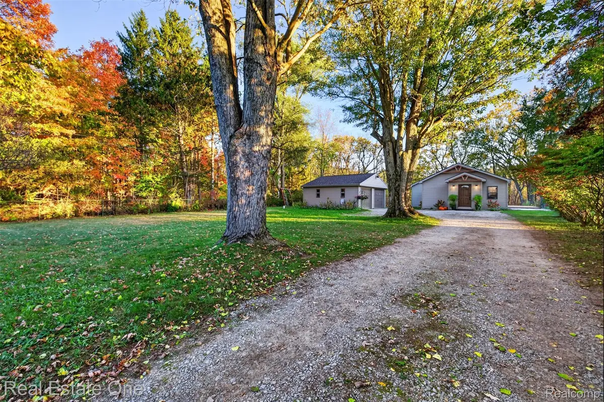 12202 E Bristol RD, Davison, MI 48423 - #1