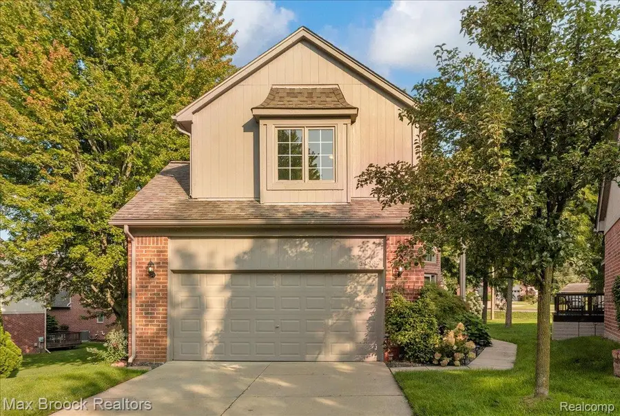 54937 Winter CT, Shelby, MI 48316 - #2
