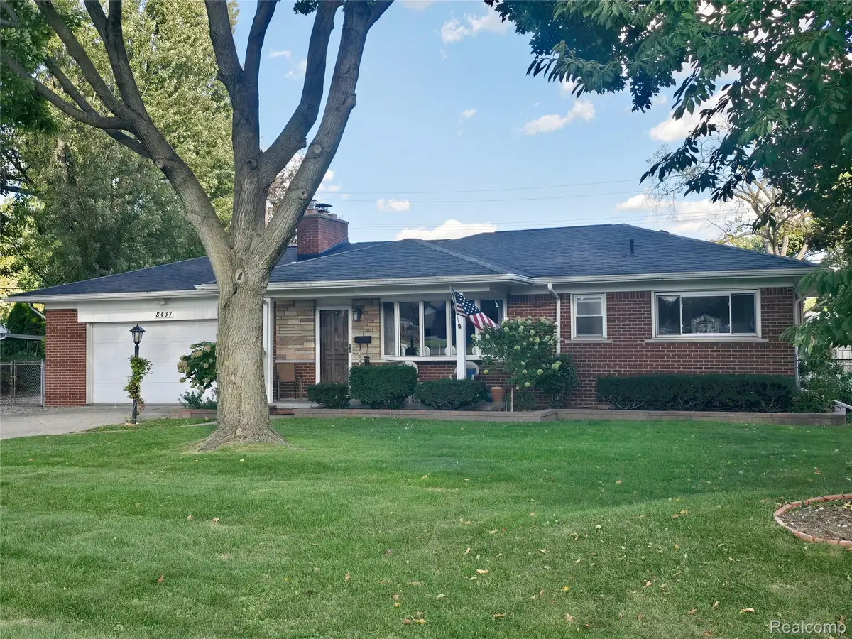 8437 Mortenview DR, Taylor, MI 48180 - #1