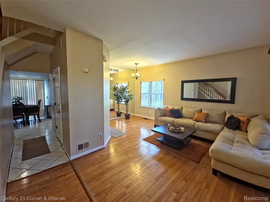 1850 Dunn CT, Westland, MI 48186 - #2