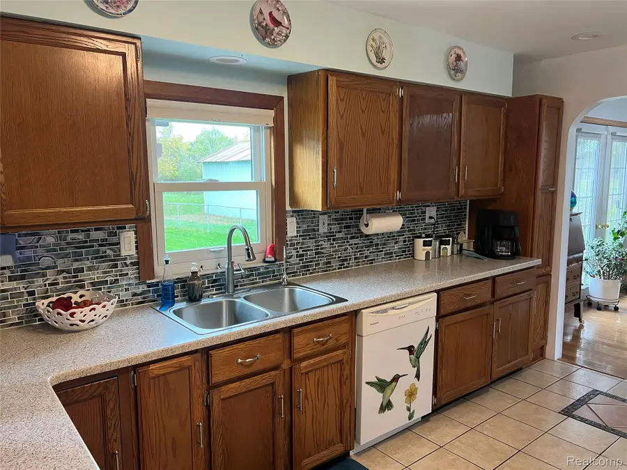 2090 Vandekarr RD, Owosso, MI 48867 - #3