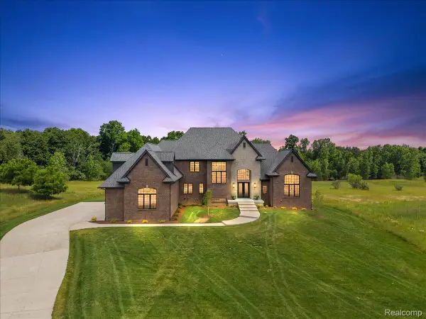 6301 Bridle PATH, GrandBlanc, MI 48439