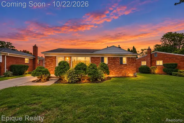 4805 Carolee LN, DearbornHeights, MI 48125