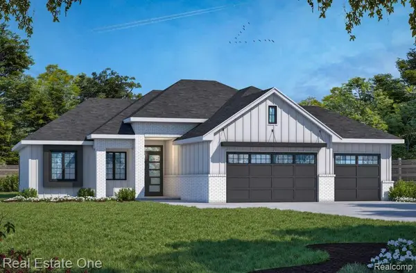 21 Paragon, Troy, MI 48098