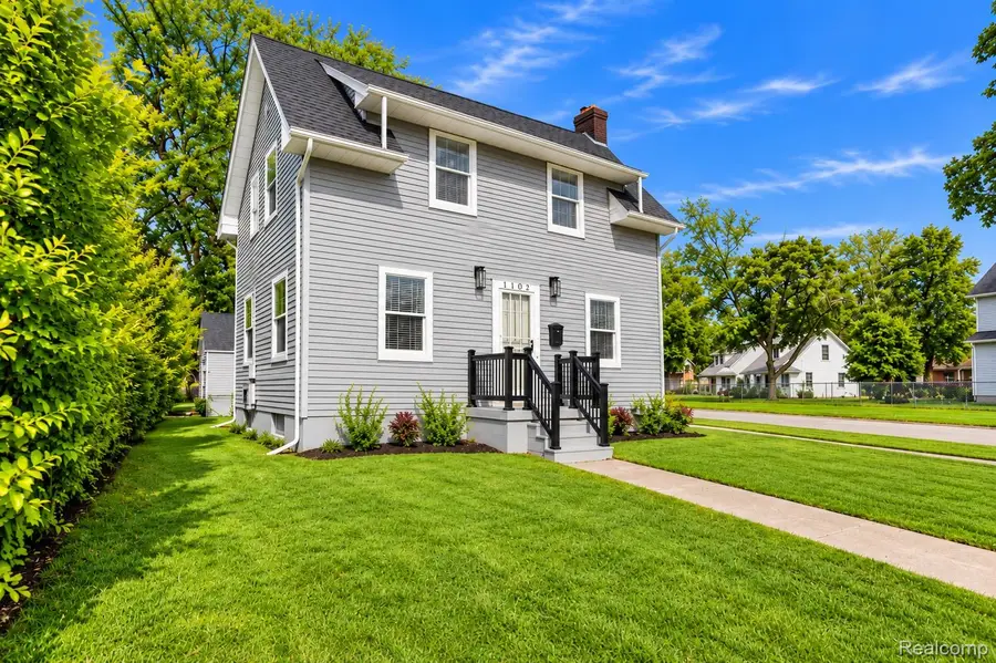 1102 W Dayton ST, Flint, MI 48504 - #2