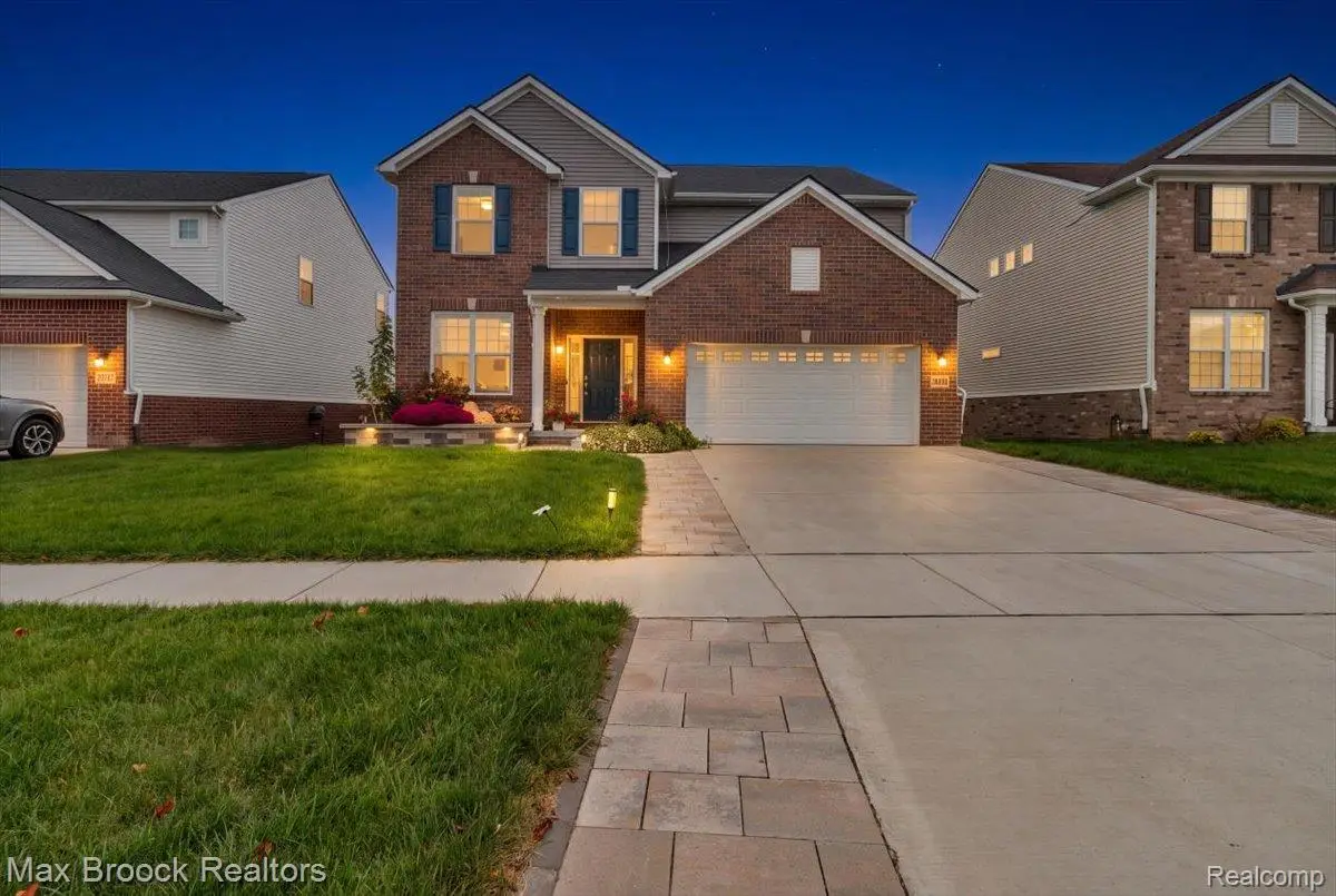 20809 Gidran DR, Lyon, MI 48178 - #1