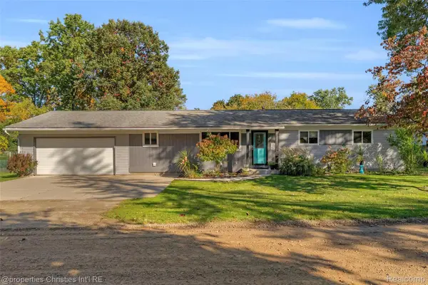 541 May RD, RochesterHills, MI 48307