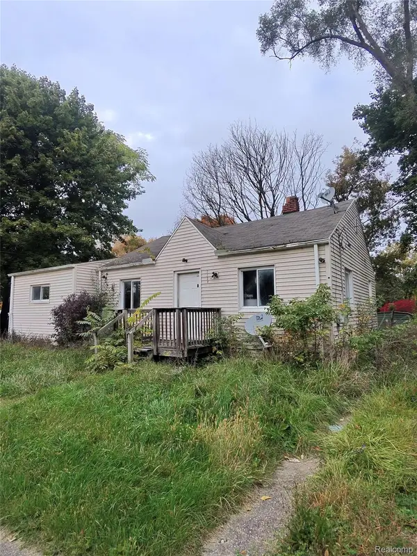 3108 W Ridgeway AVE, Flint, MI 48504