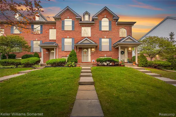 6391 Waldon Center DR, Clarkston, MI 48346