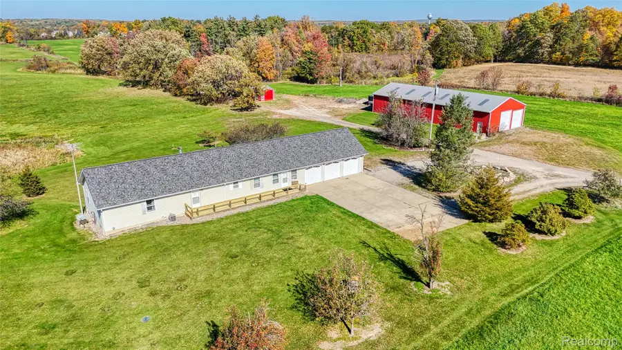12870 Scott RD, Davisburg, MI 48350 - #2
