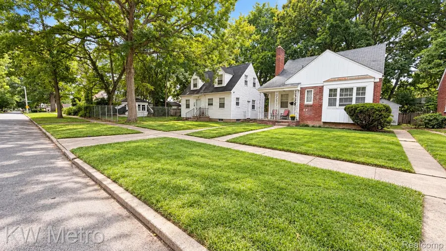 17593 Fielding ST, Detroit, MI 48219 - #3