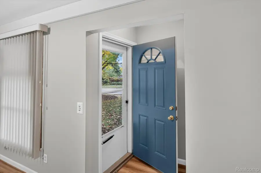 270 N East ST, Brighton, MI 48116 - #3