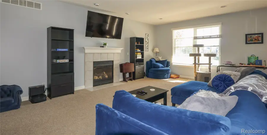 2099 Antrim CT, Davison, MI 48423 - #2