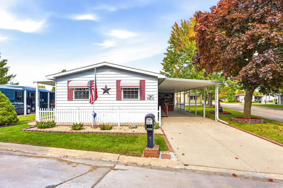 4831 Longmeadow BLVD W, Saginaw, MI 48603 - #3