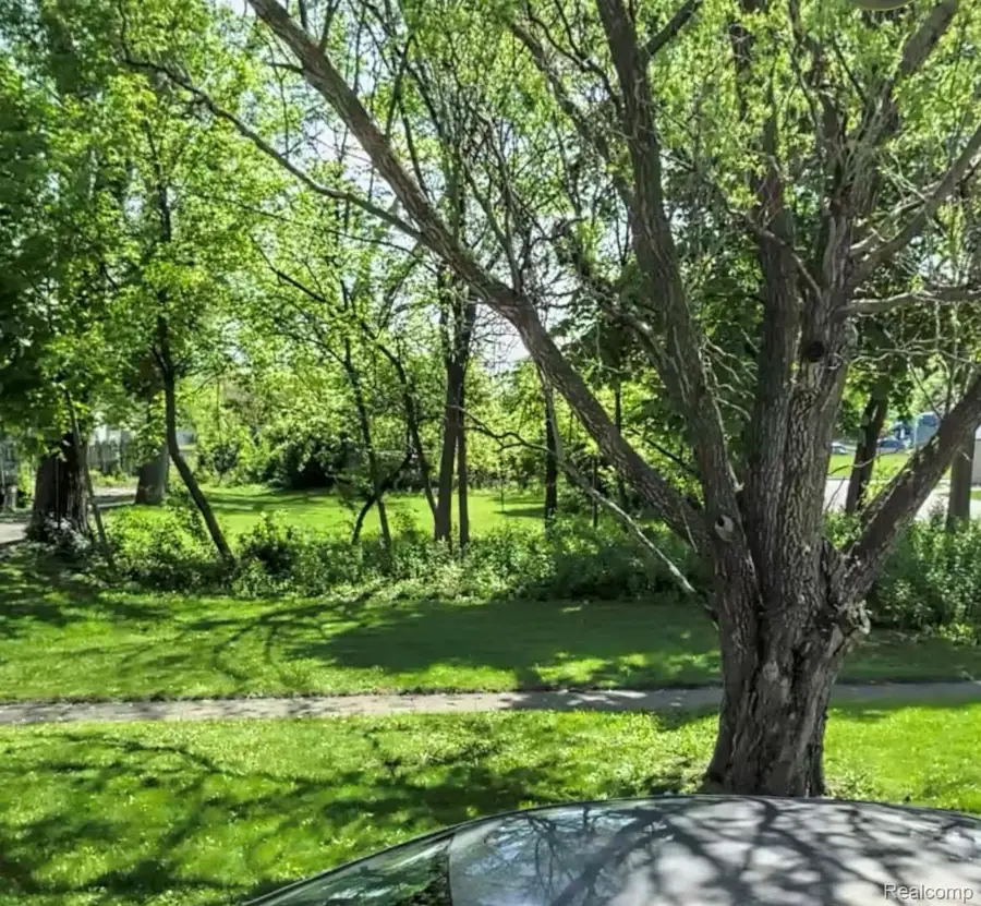 16700 Ashton AVE, Detroit, MI 48219 - #3